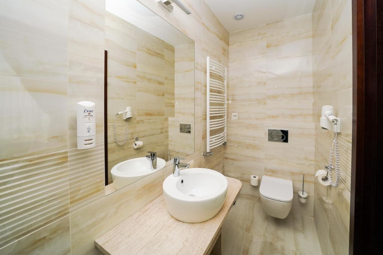 Отель Hotel Atena Wedding, Business & Spa Цеханув-15